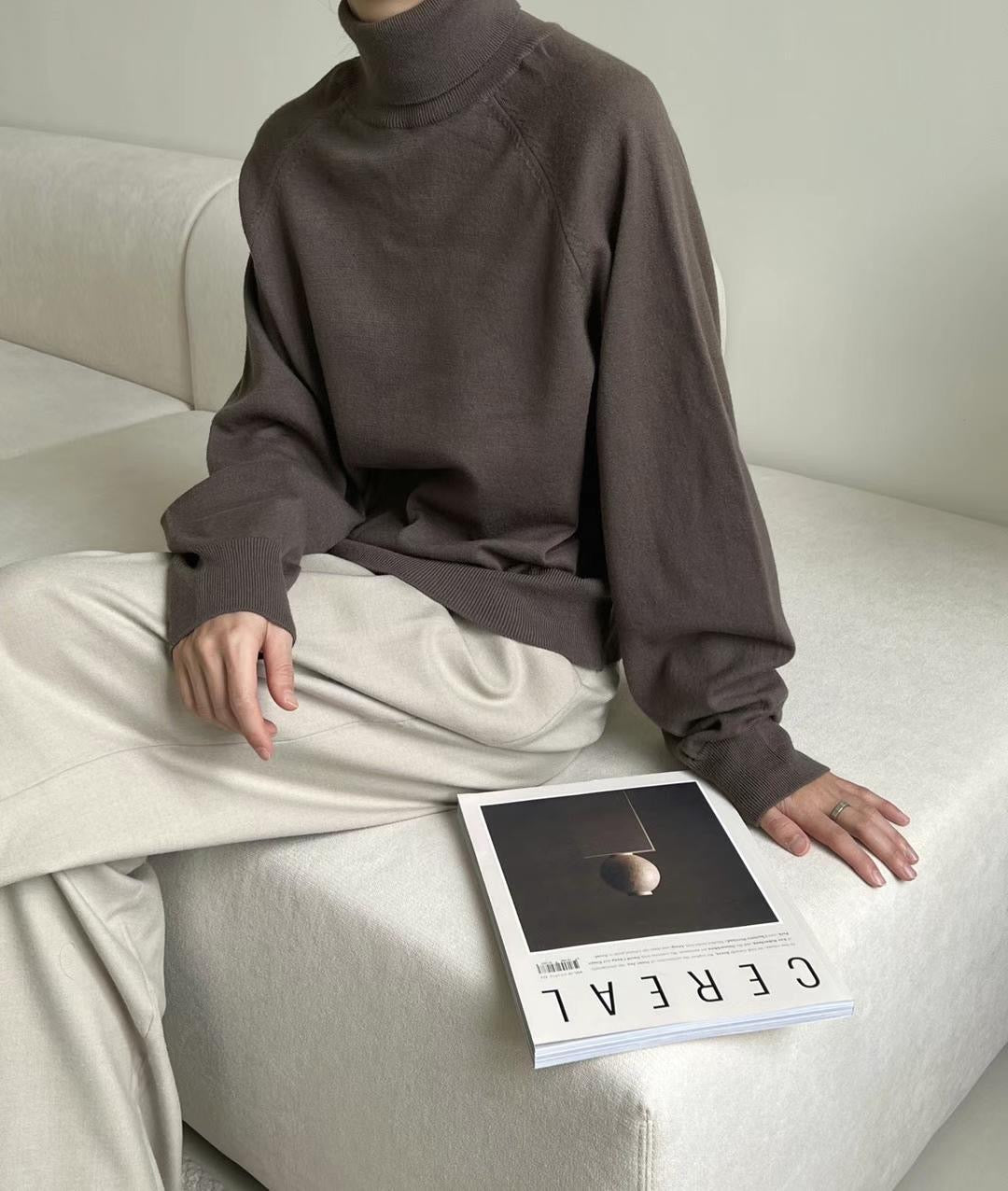 Chloe Turtle Neck Brown