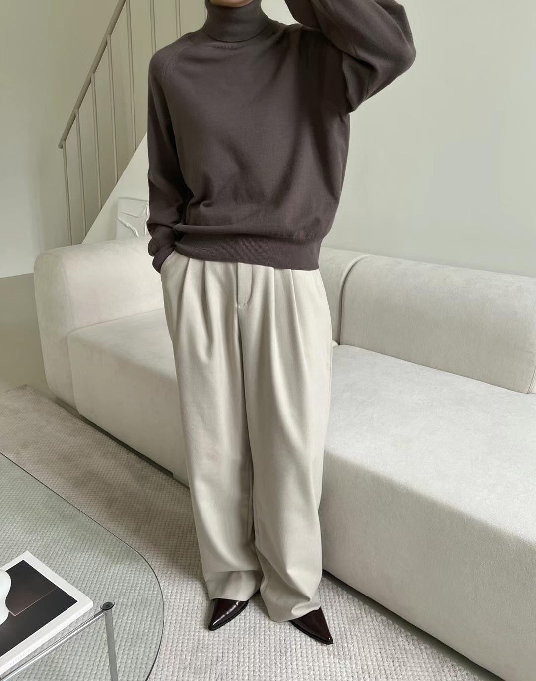 Chloe Turtle Neck Brown
