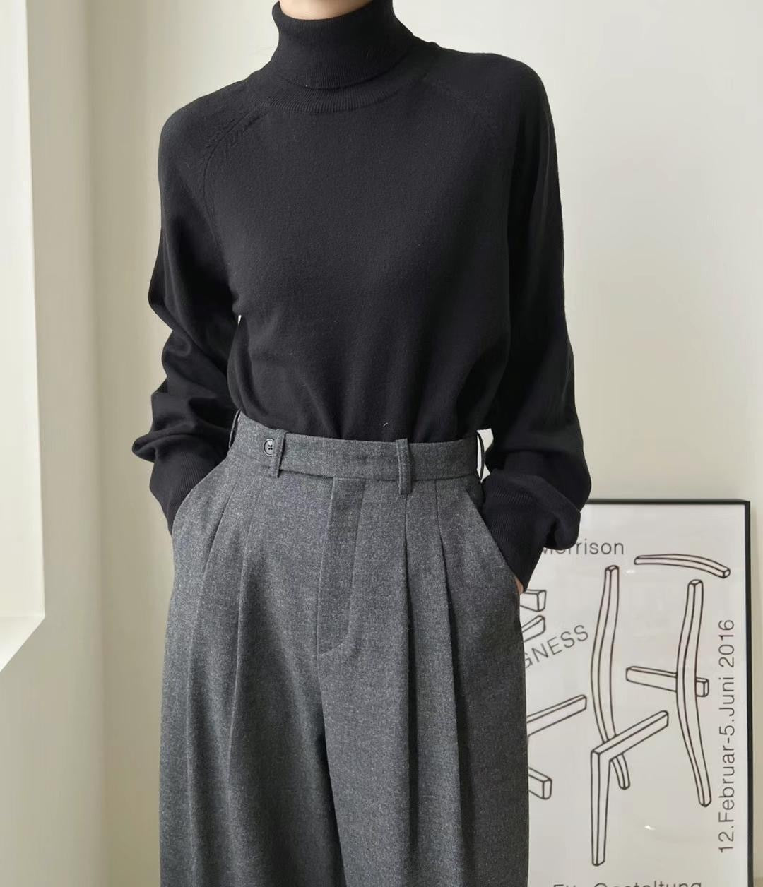 Chloe Turtle Neck Black
