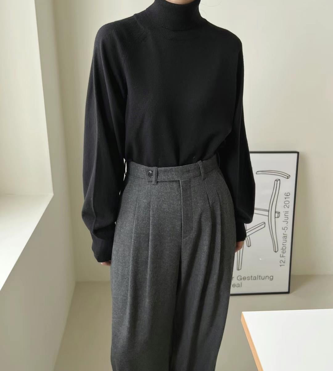 Chloe Turtle Neck Black