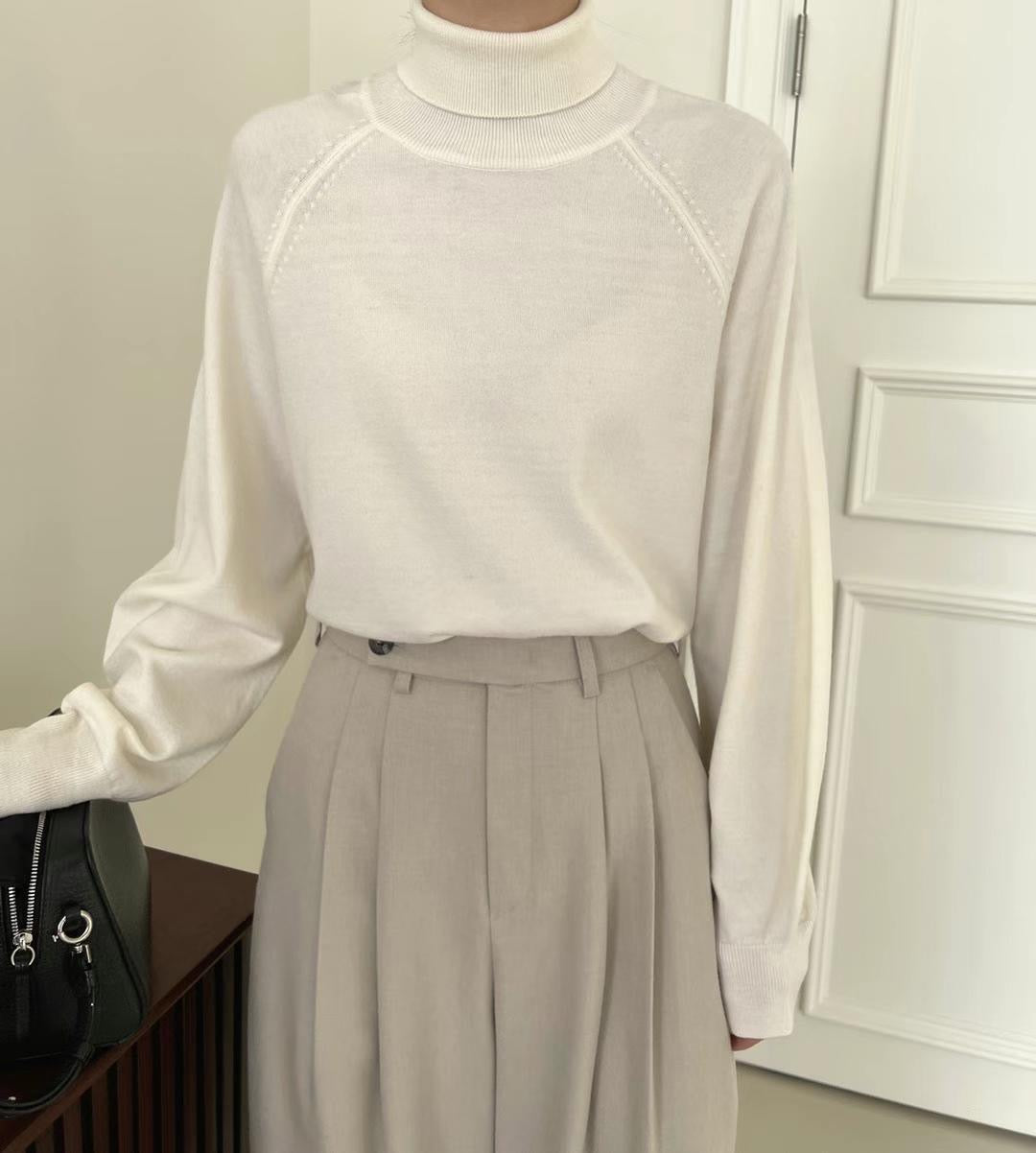 Chloe Turtle Neck Cream