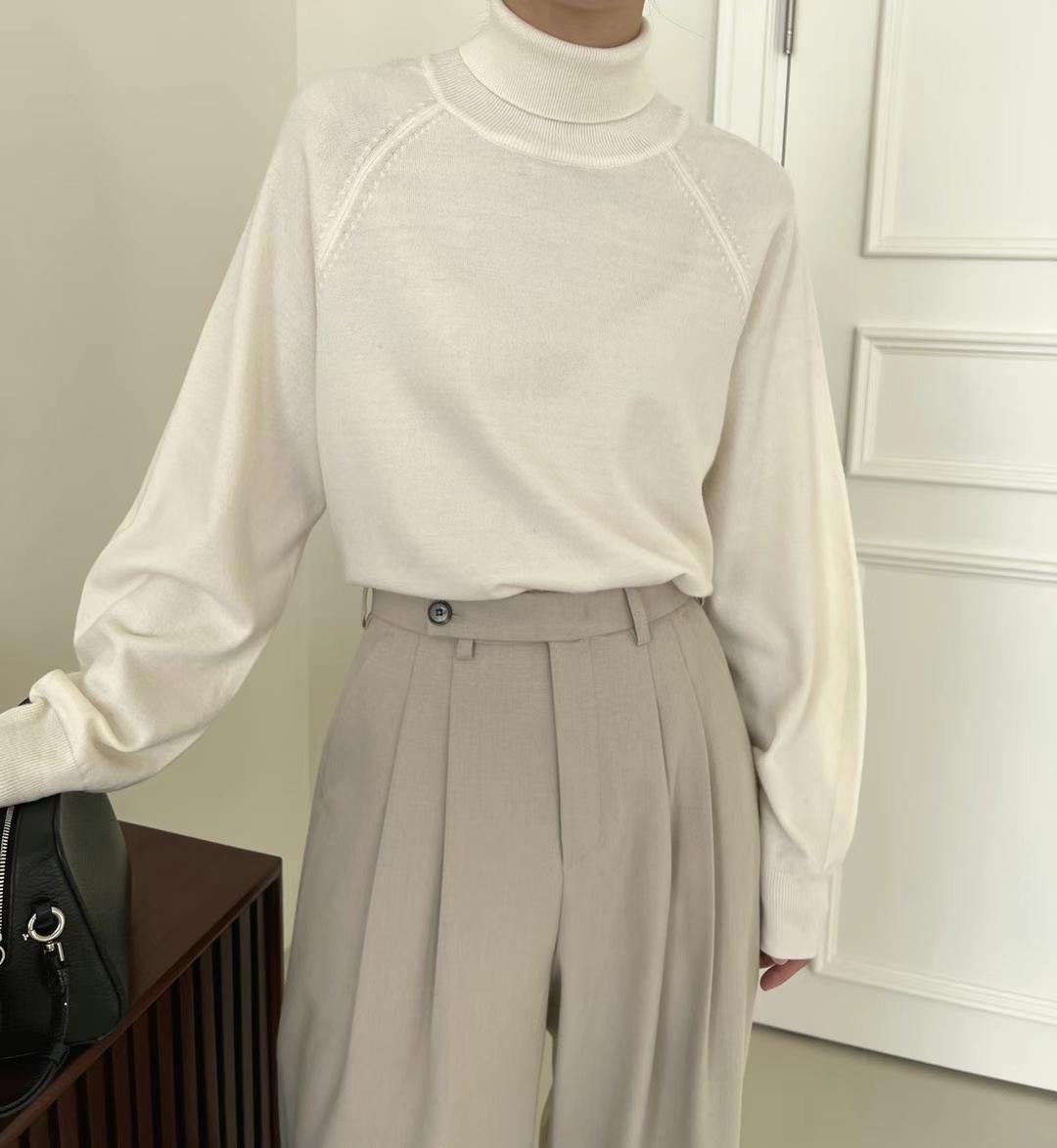 Chloe Turtle Neck Cream